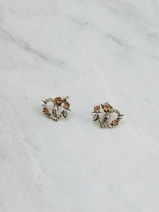 10K Solid Gold Virgin Mary earrings heart – Aretes en oro Virgen Guadalupe